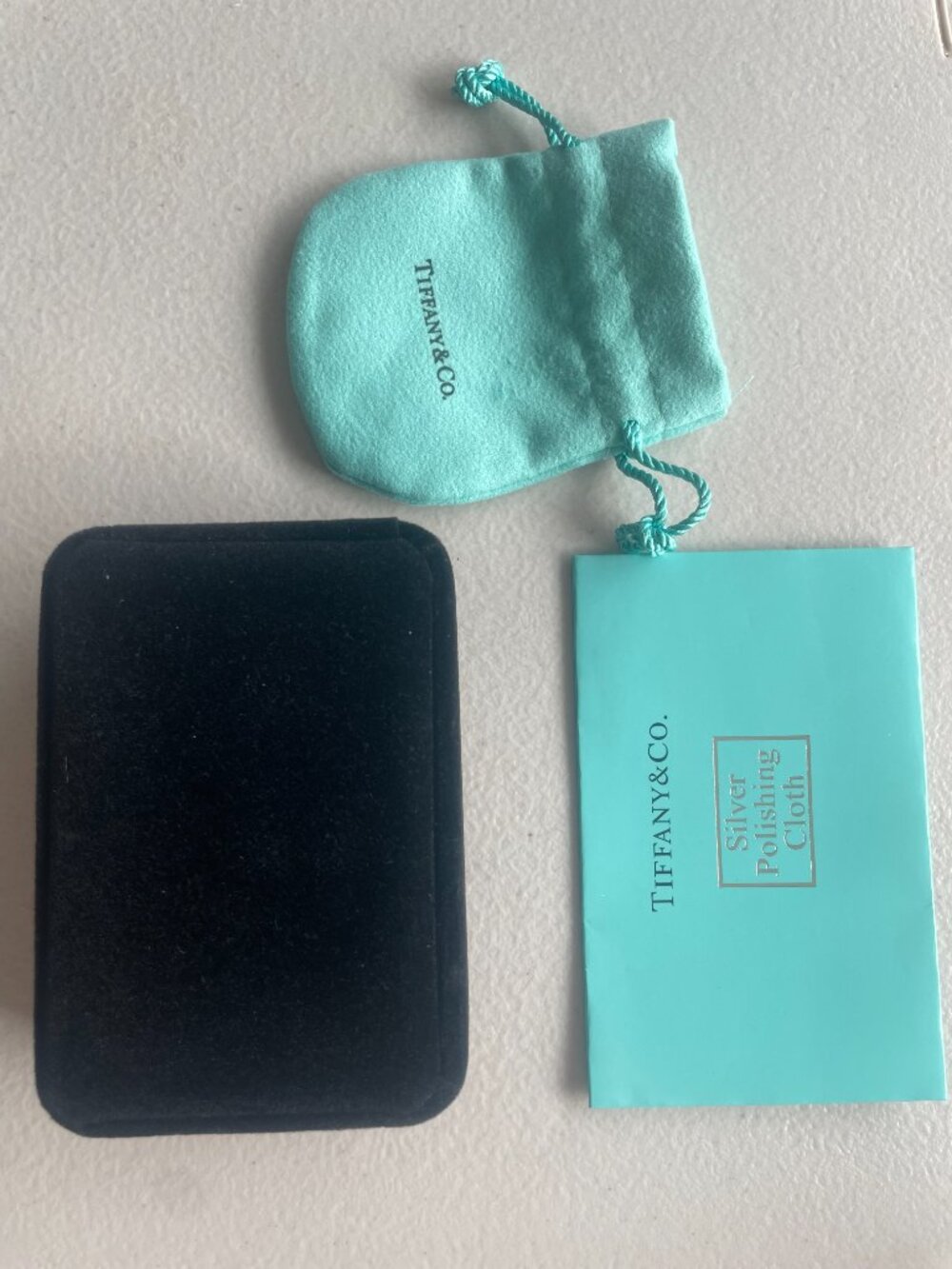 TIFFANY & Co. GIFT BOX Empty Tiffany Black Jewelry Bracelet Box + White Ribbon